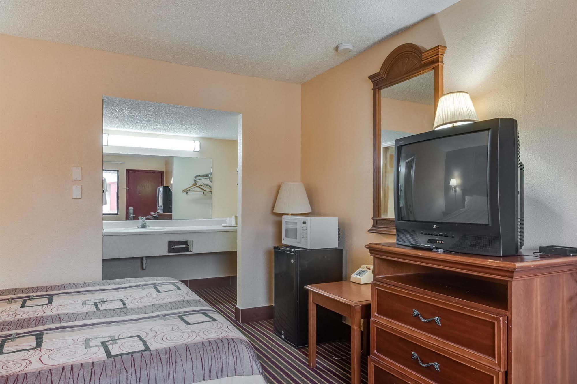 Travelers Inn Midwest City Eksteriør bilde